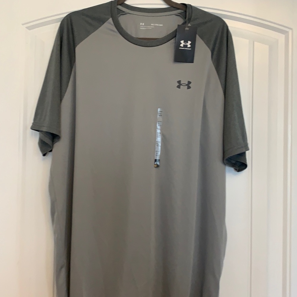 Under Armour NWT Short Sleeve TShirt 2XL
